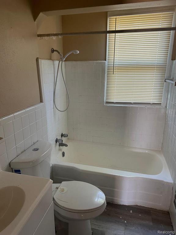 19337 ANNOTT Street - Photo 5
