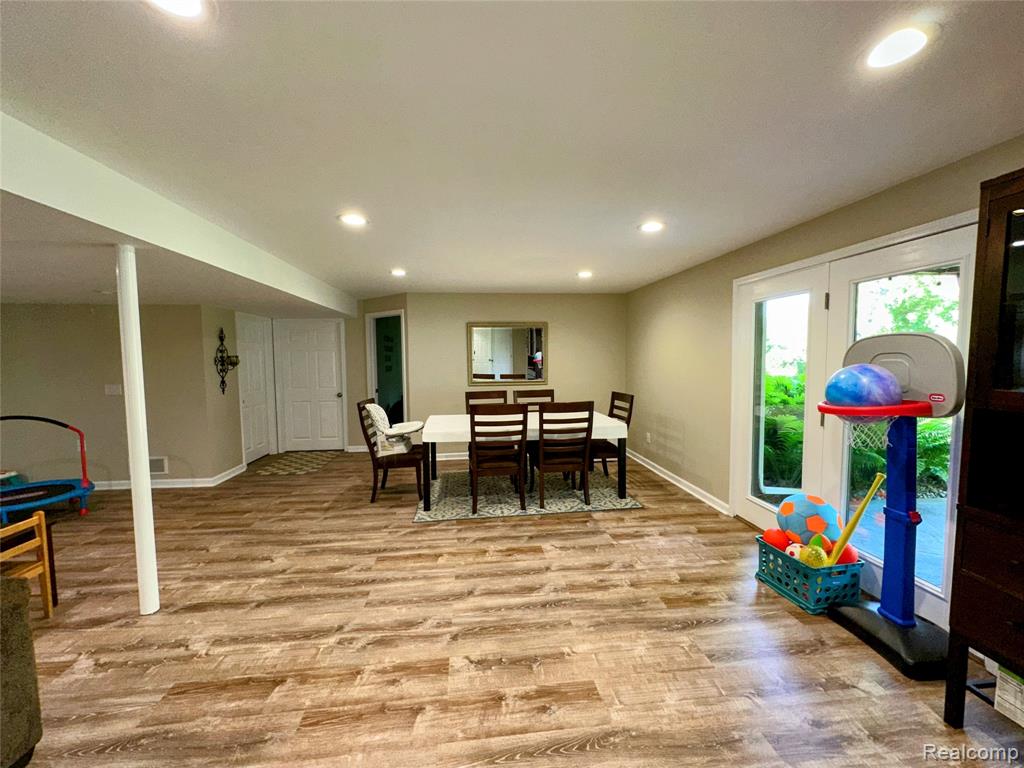 6771 FOXBORO, Brighton, MI 48116 — Photo 31