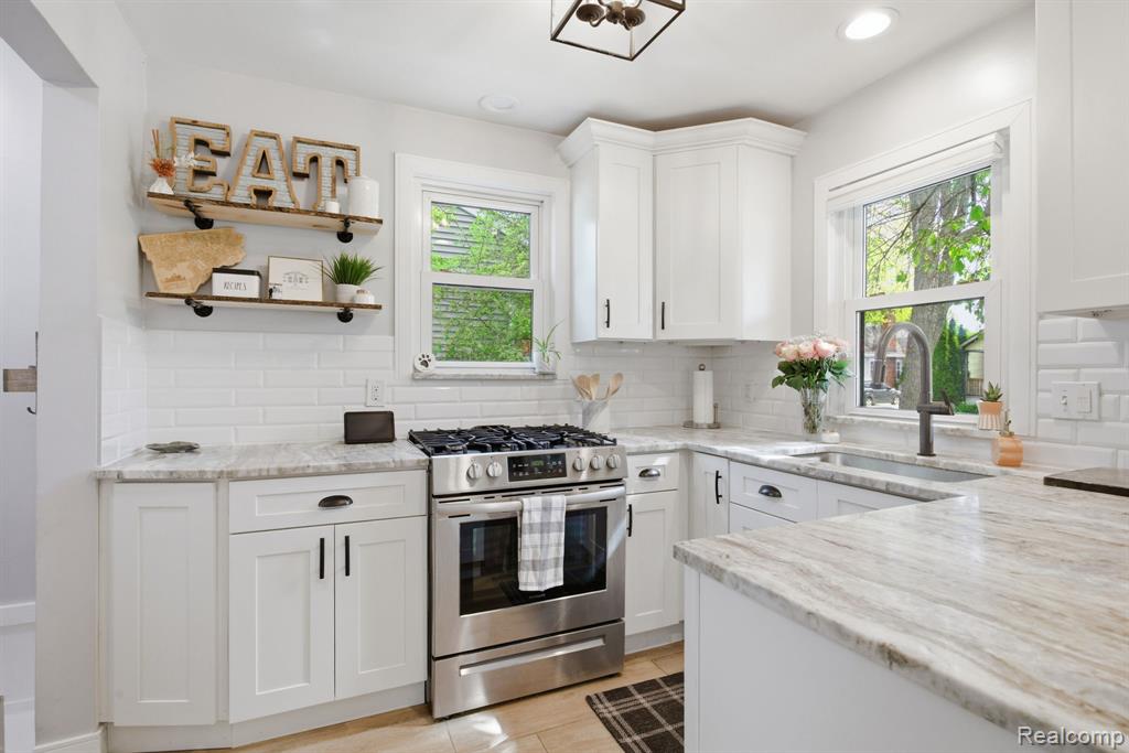 2705 Gardner Avenue, Berkley, MI 48072 — Photo 18