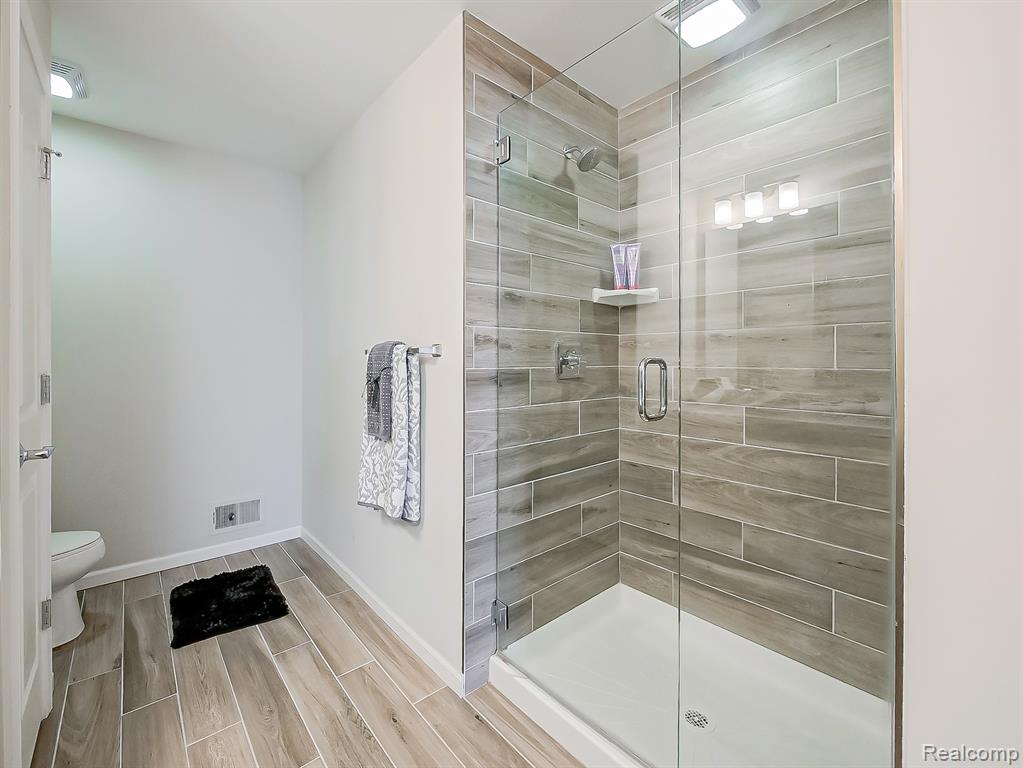 47707 Alden Terrace N, Northville, MI — Photo 24