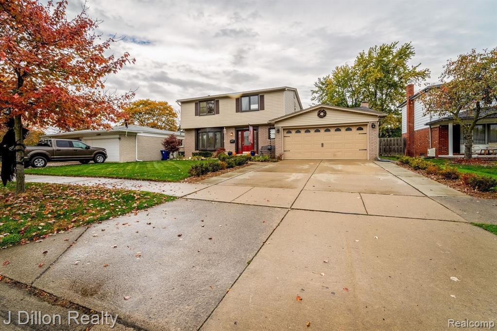 43682 LOMBARDY Drive, Canton, MI 48187 — Photo 14