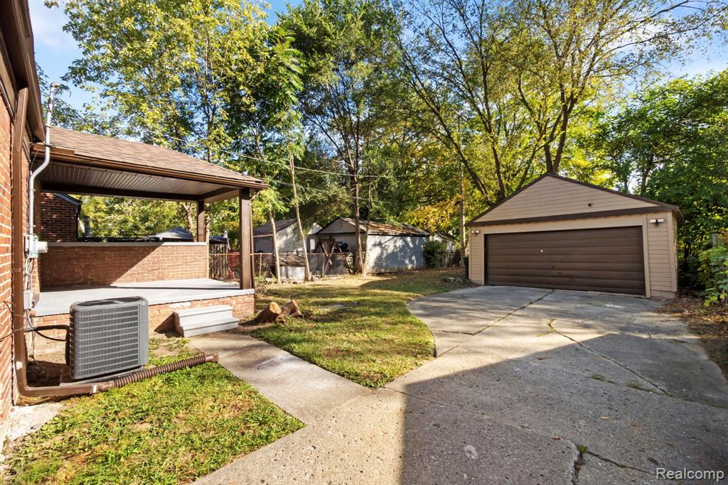 19924 Braile Street, Detroit, MI 48219 — Photo 5