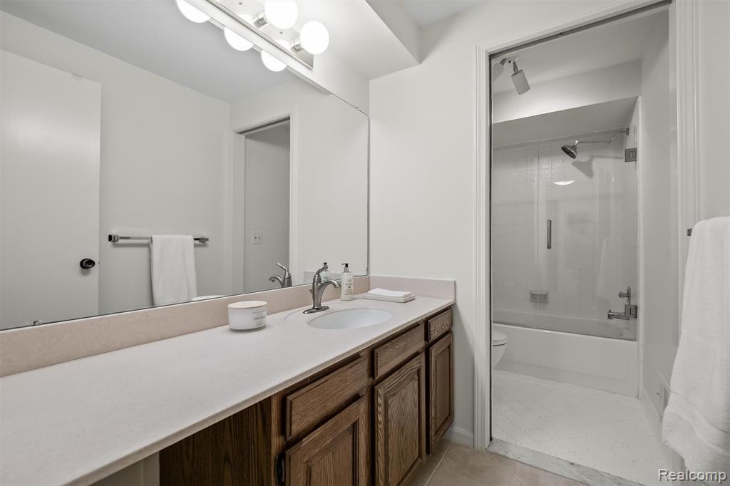 4297 Wabeek Lake Drive S, 26, Bloomfield Hills, MI 48302 — Photo 19