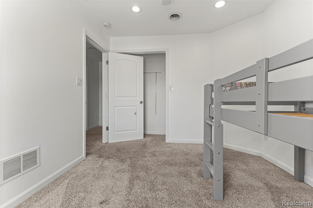 450 N Denwood Street, Dearborn, MI 48128 — Photo 32