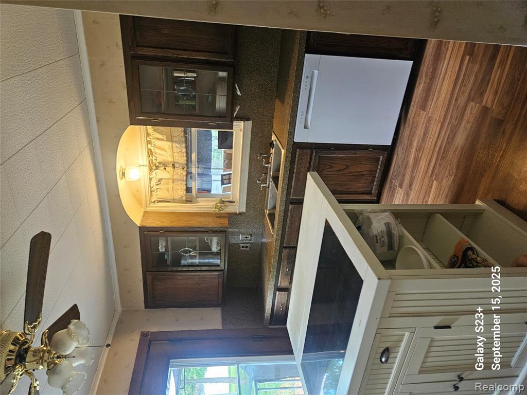 624 Hickory Street, Fenton, MI 48430 — Photo 18