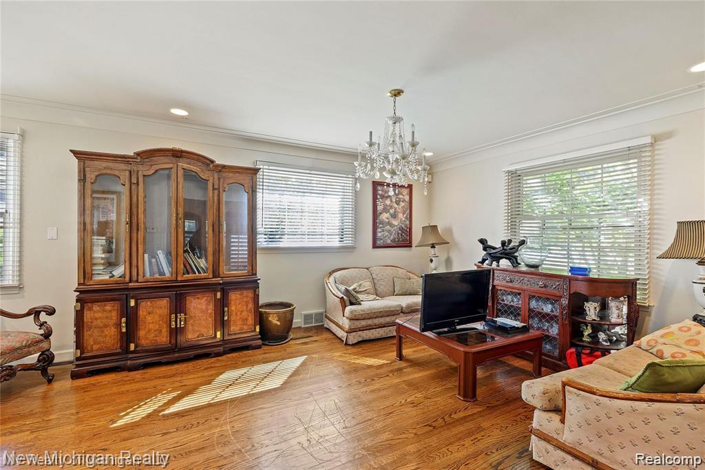 1206 Balfour Street, Grosse Pointe Park, MI, 48230