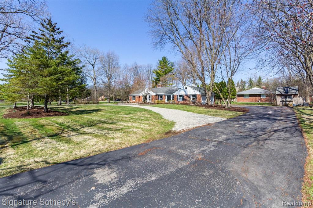 21890 Hampton Street, Beverly Hills, MI 48025 — Photo 37