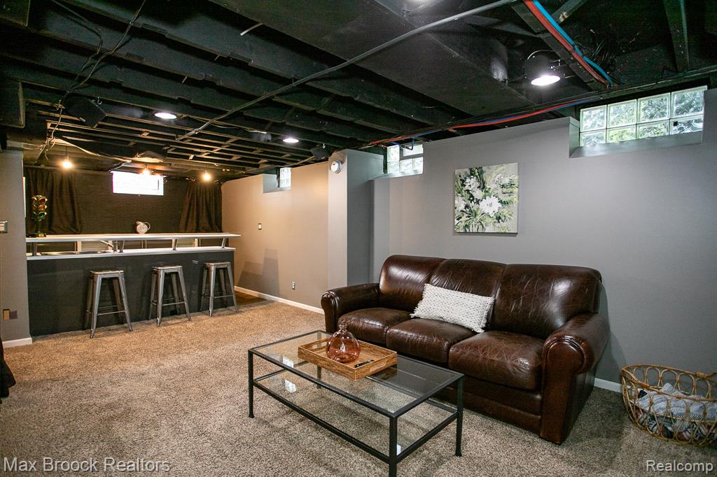 10475 Vernon Avenue, Huntington Woods, MI — Photo 45
