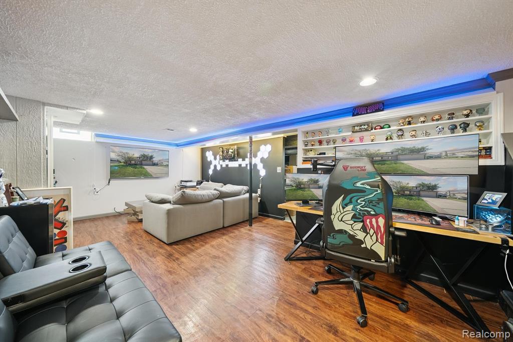40166 Kristen Drive, Sterling Heights, MI 48310 — Photo 35