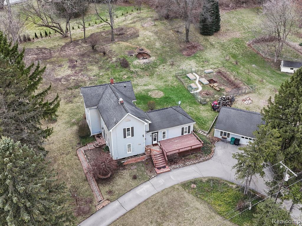 758 W Glass Road, Ortonville, MI 48462 — Photo 29