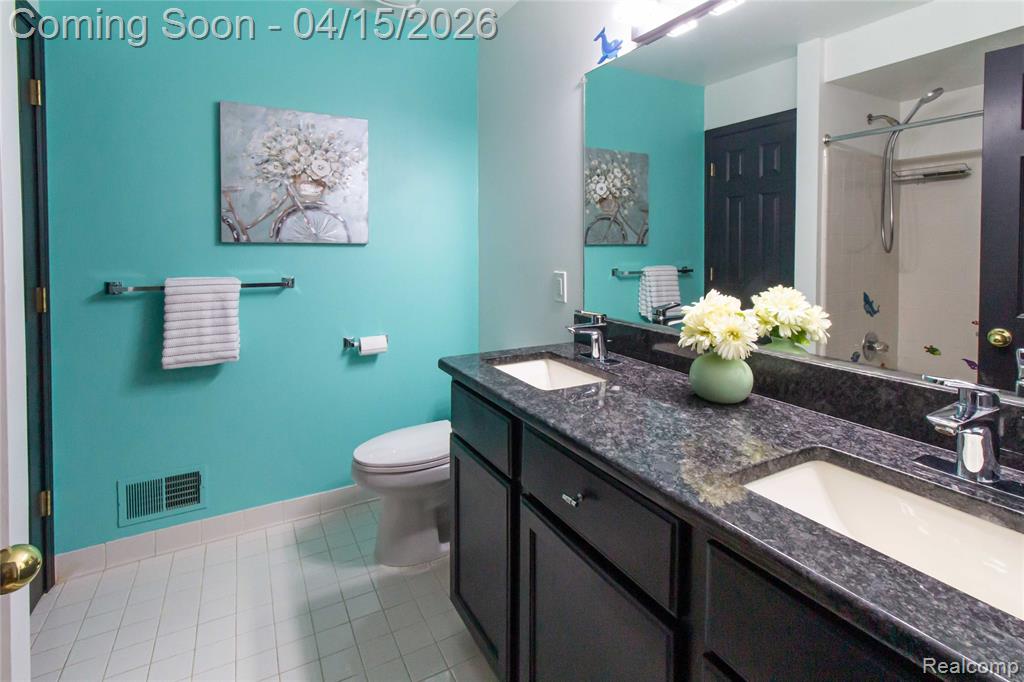 45229 Thorn Tree Lane, Macomb, MI 48044 — Photo 52
