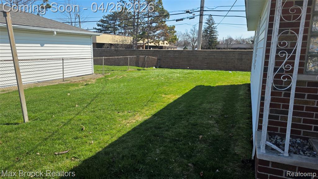 25866 Huron Street, Roseville, MI 48066 — Photo 33
