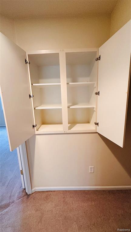 7655 JEWELL Ter, West Bloomfield, MI 48323 — Photo 25