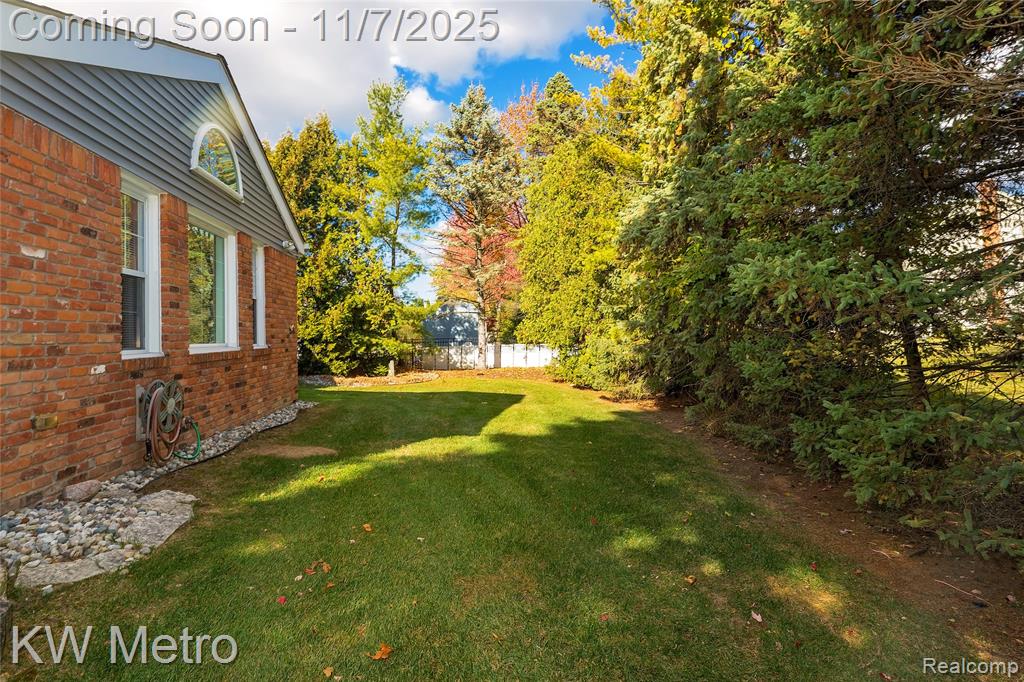 5338 Berwyck Drive, Troy, MI 48085 — Photo 44