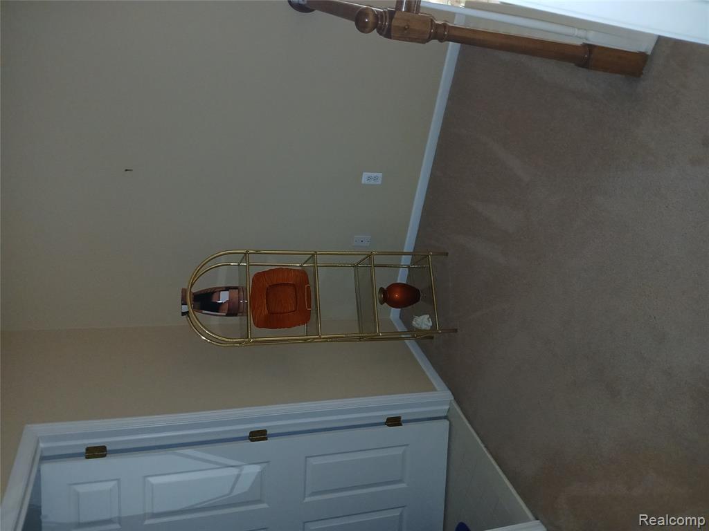 8086 Pickering Pl Place, Westland, MI — Photo 17