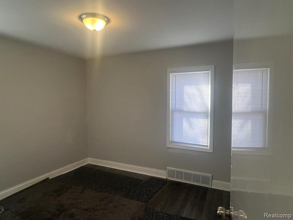 8680 Stahelin Avenue, Detroit, MI 48228 — Photo 7