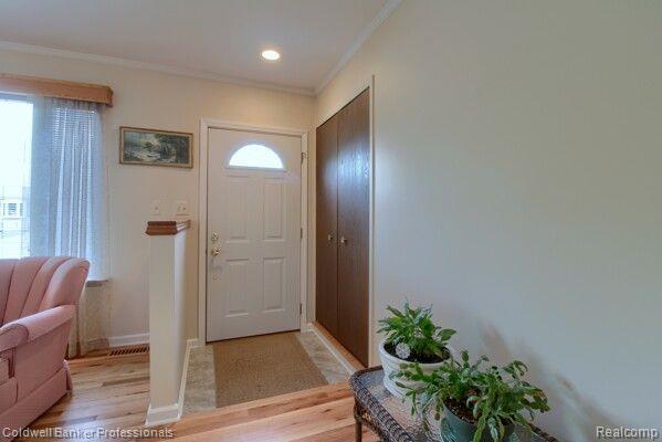 43738 FREDERICKSBURG Street, Canton, MI 48188 — Photo 4