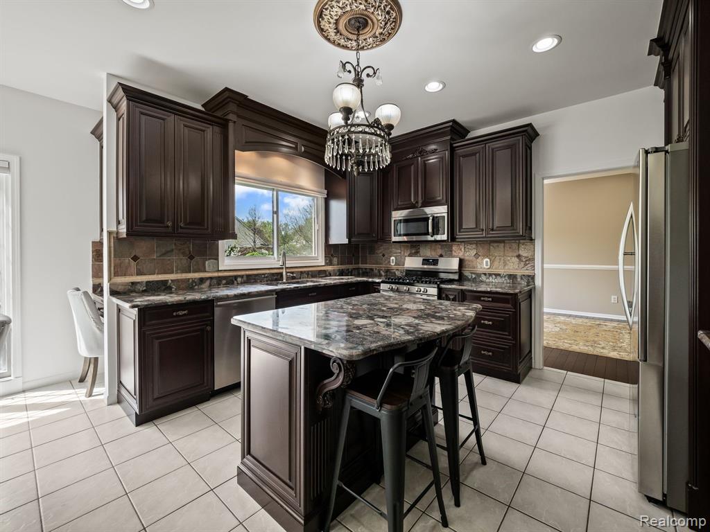 944 BRAHMS, Troy, MI 48085 — Photo 14