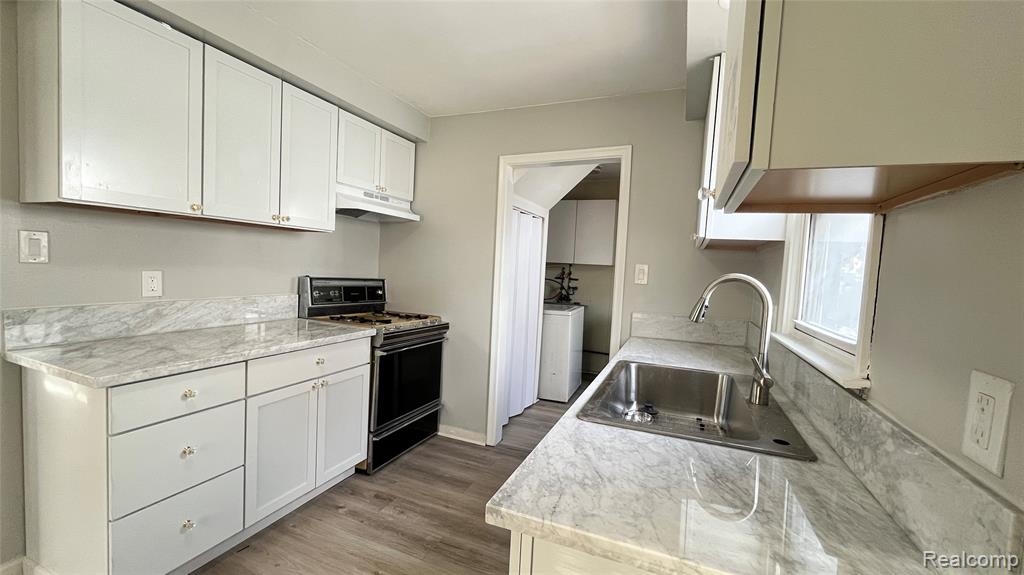 4251 Dolores Avenue, Warren, MI 48091 — Photo 7
