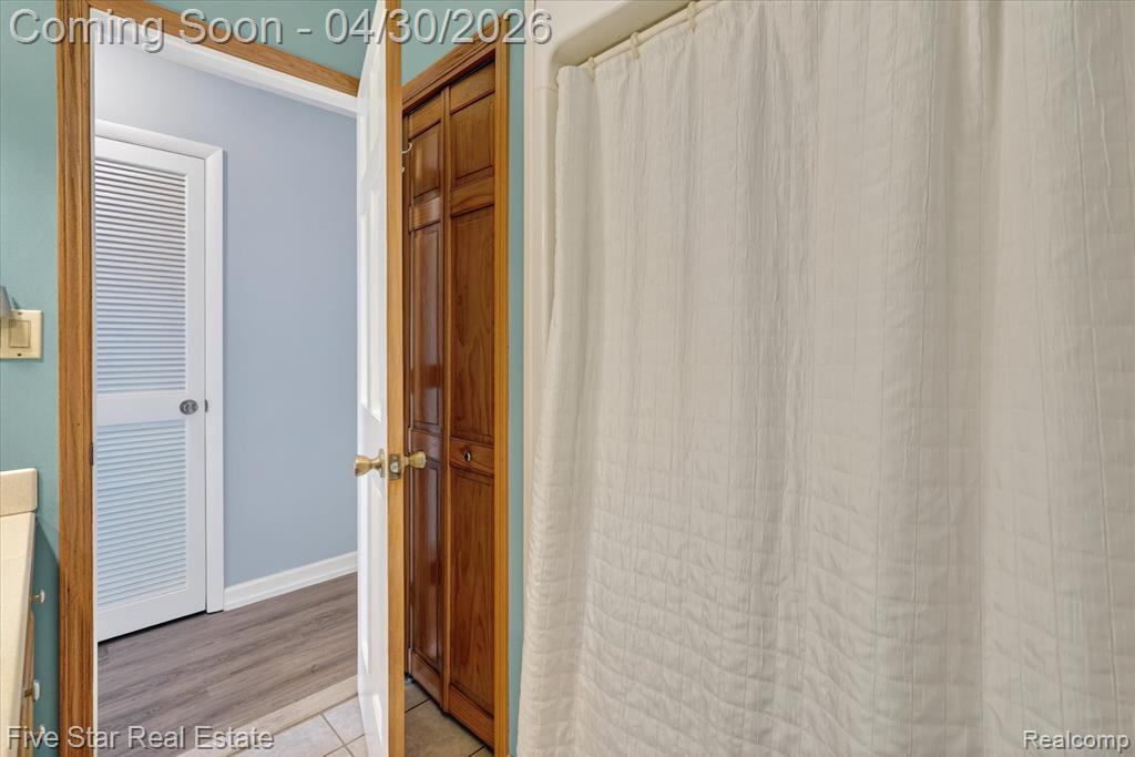 630 Sunset, White Lake, MI 48383 — Photo 19