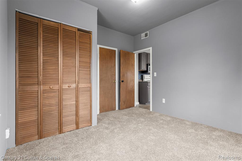 24915 Saint Paul Boulevard, Harrison Township, MI — Photo 17