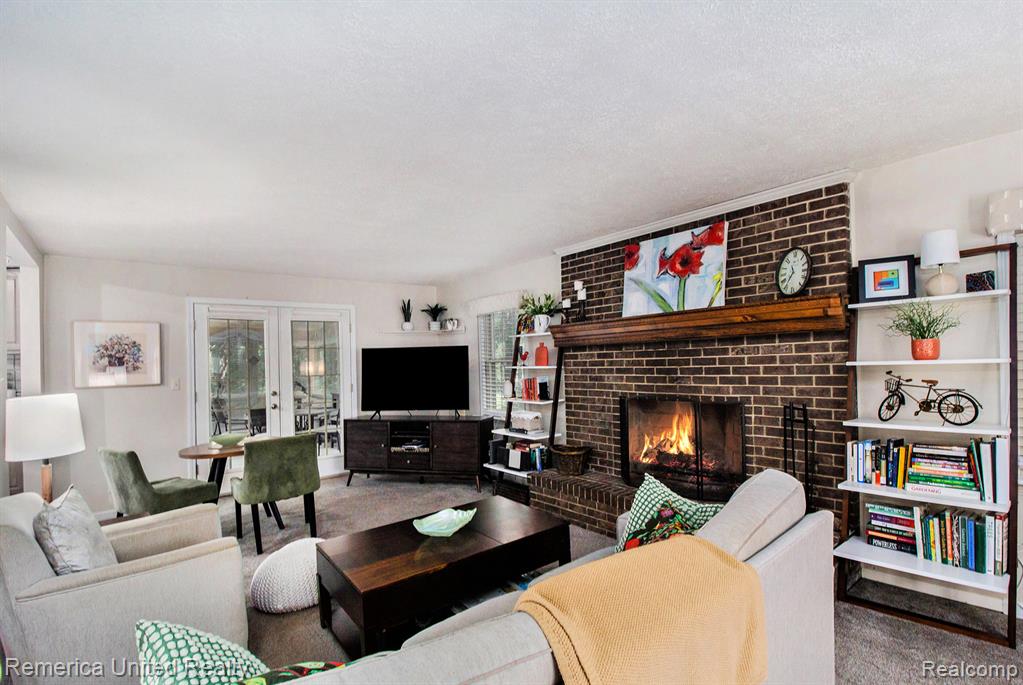 13900 Rocky Ridge, Hartland, MI 48353 — Photo 7