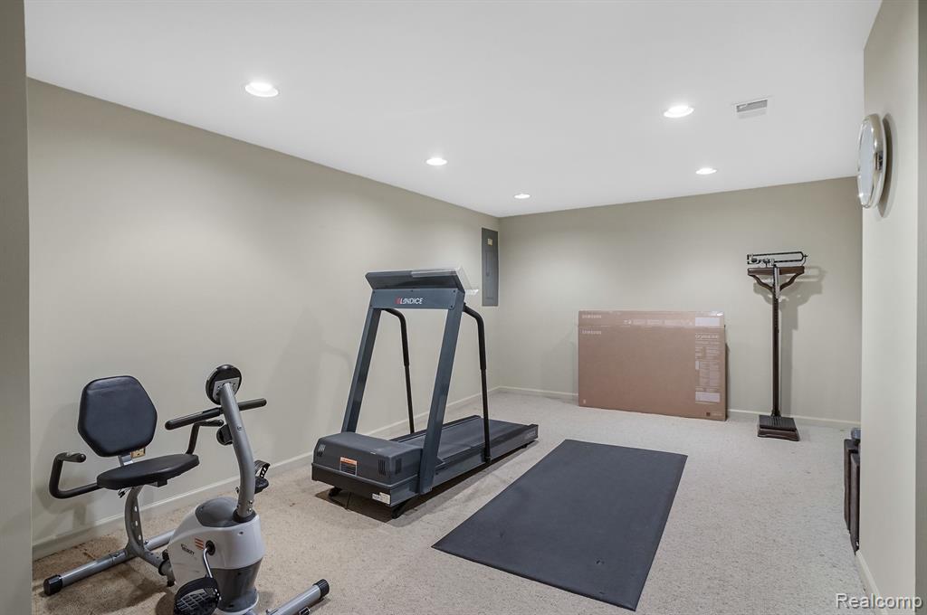 72 Vaughan Ridge Road, Bloomfield Hills, MI 48304 — Photo 58