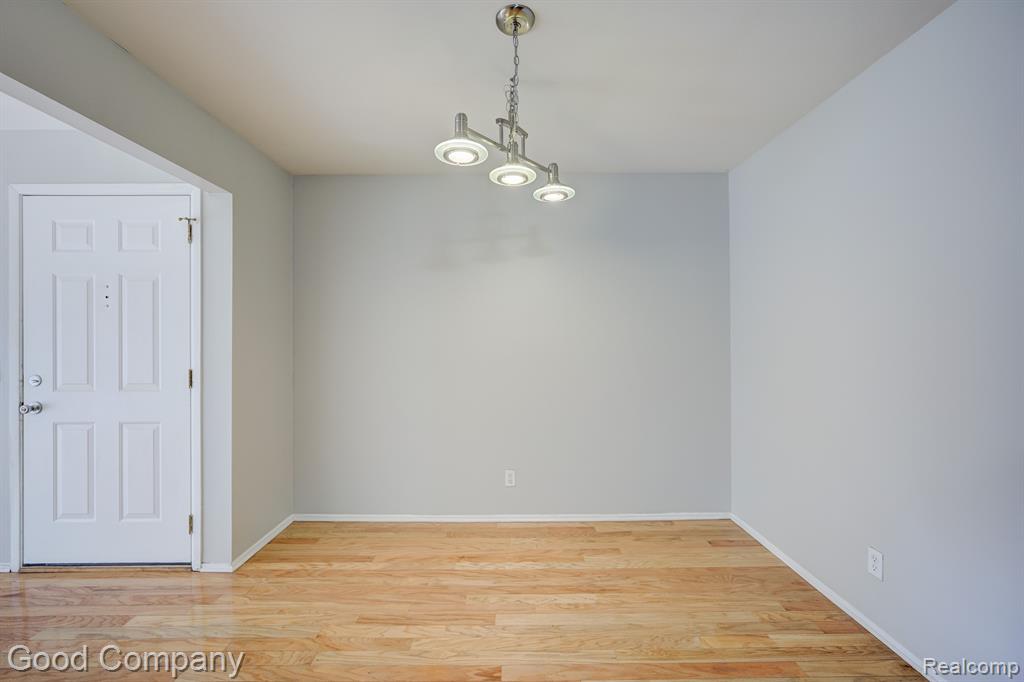 2445 TORQUAY Avenue, 203, Royal Oak, MI 48073 — Photo 14