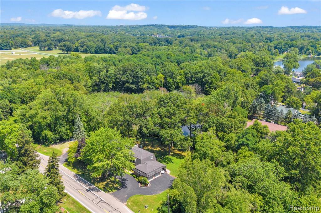 6130 Carroll Lake Rd Road, 1, Commerce Twp, MI 48382 — Photo 32