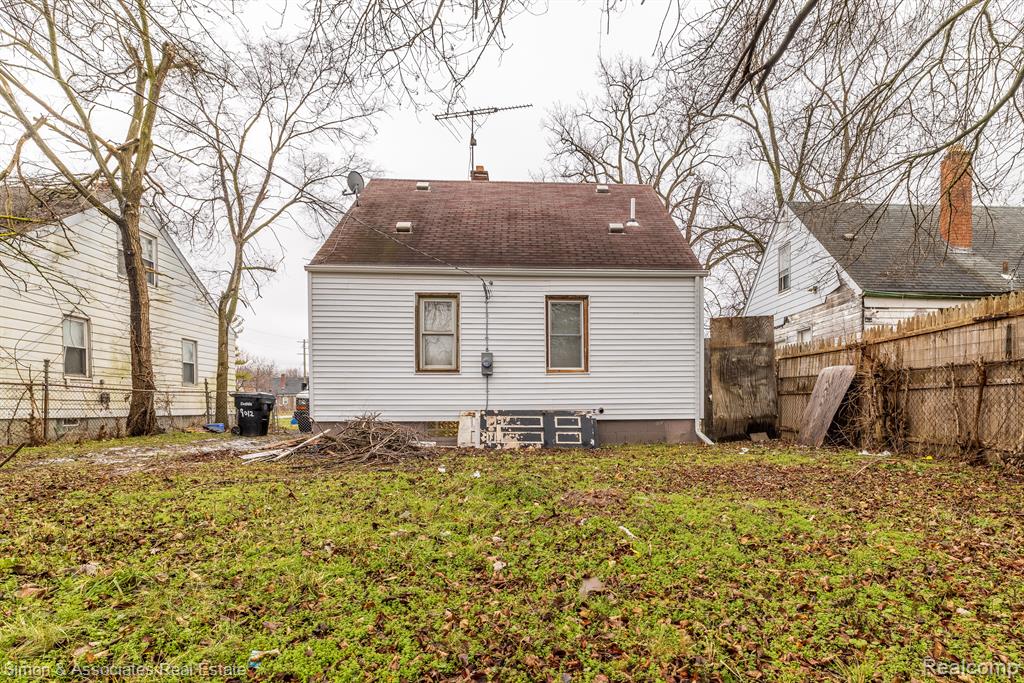 9012 Pierson Street, Detroit, MI 48228 — Photo 24