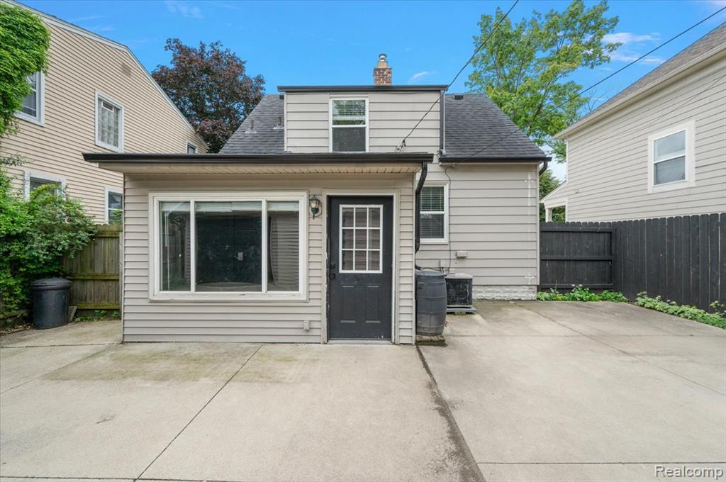 1186 Larkmoor Boulevard, Berkley, MI 48072 — Photo 32