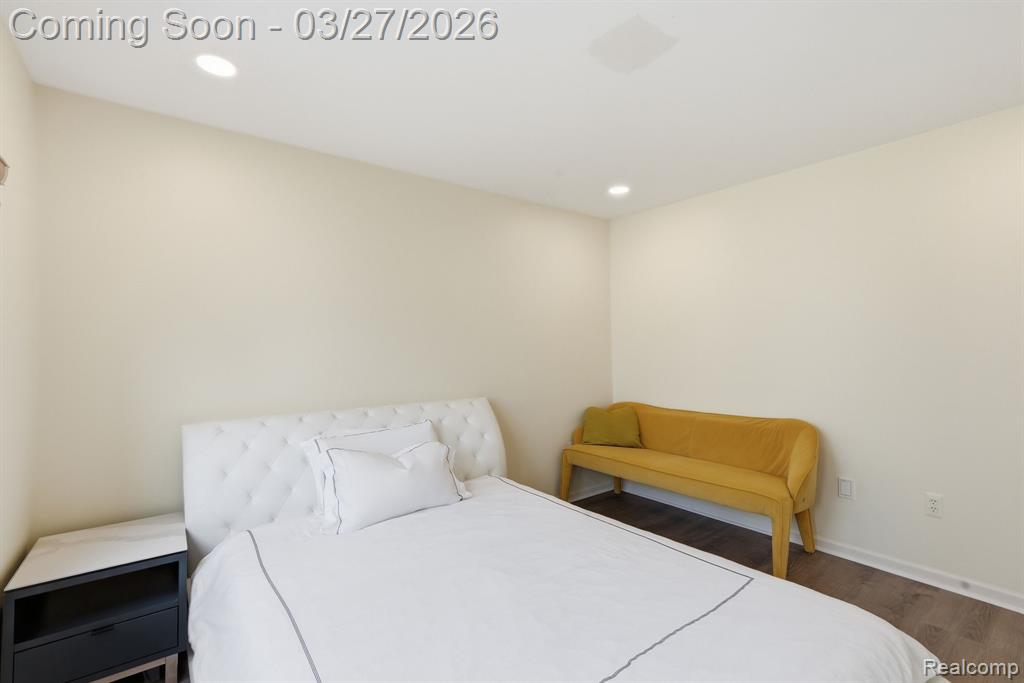 22432 Pointe Drive, Saint Clair Shores, MI 48081 — Photo 14