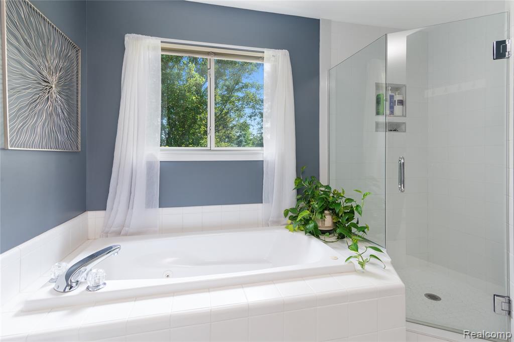 53821 Blakely Court, New Baltimore, MI 48047 — Photo 22