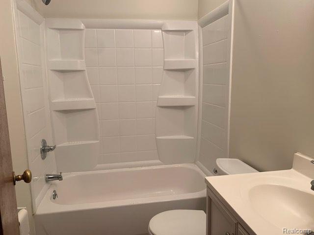 4340 RICHALVA Court, Waterford, MI — Photo 8