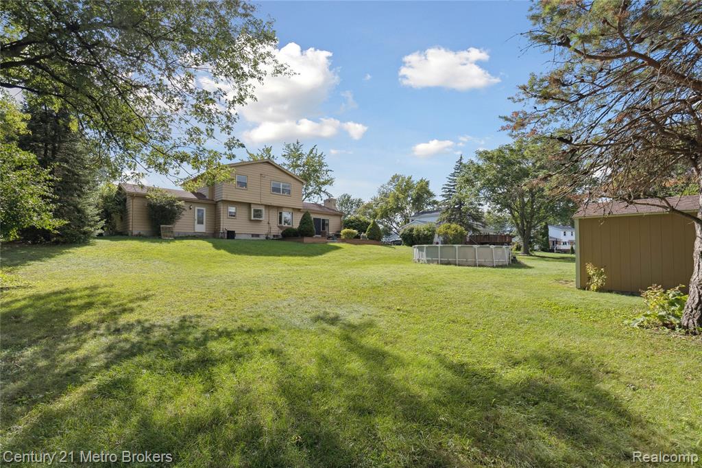 8505 Old Plank Road, Grand Blanc, MI 48439 — Photo 49
