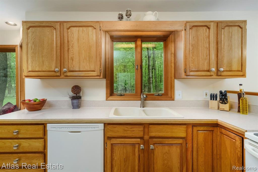 4217 PHILLIPS Road, Metamora, MI 48455 — Photo 32