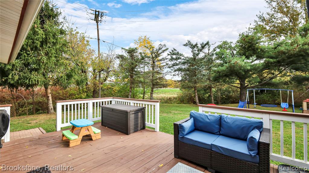 410 N Lester Street, Capac, MI 48014 — Photo 8