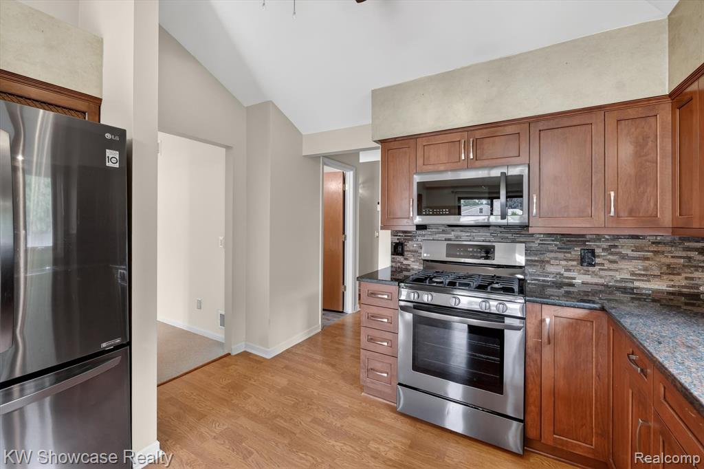 39995 Brylor Court, Clinton Twp, MI 48038 — Photo 19