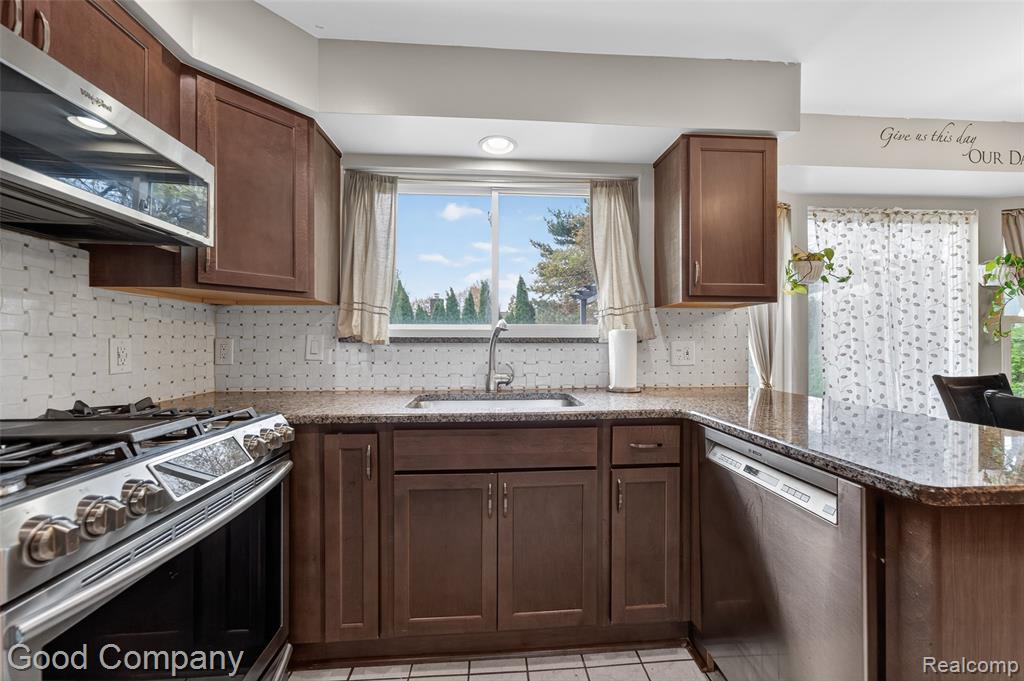 39423 Baroque Boulevard, Clinton Twp, MI 48038 — Photo 6