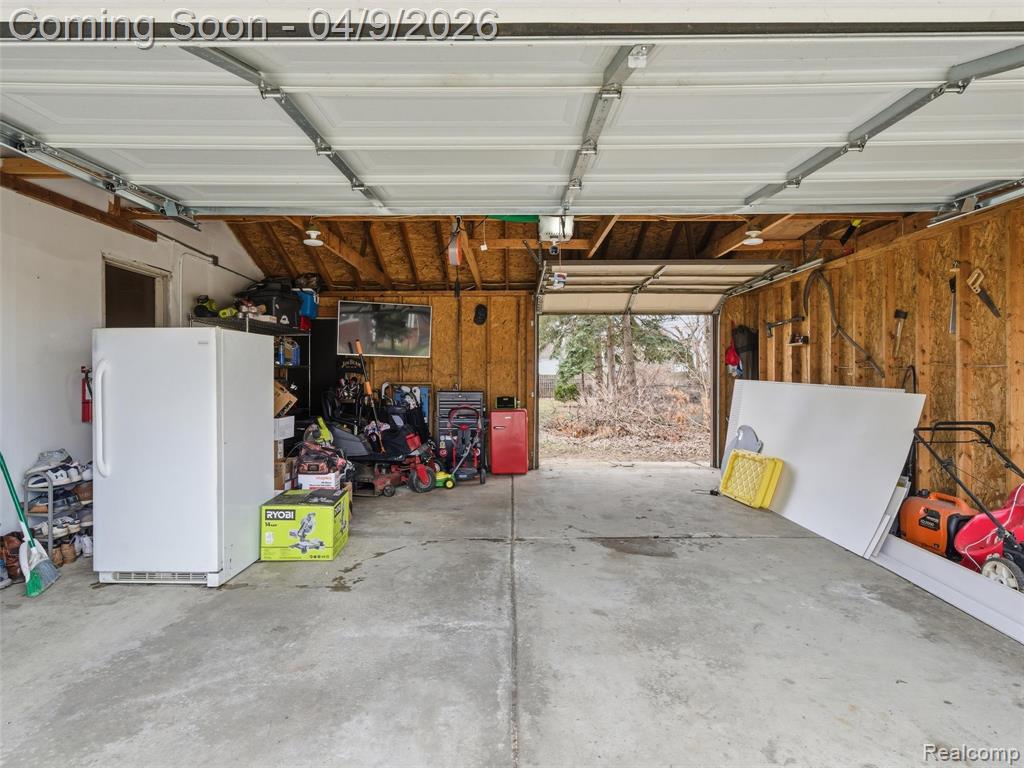 23151 Schroeder Avenue, Eastpointe, MI 48021 — Photo 30