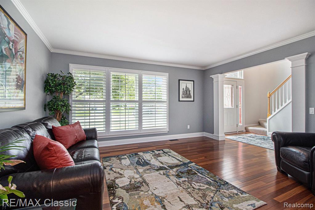 5867 HATHAWAY Road, Canton, MI 48187 — Photo 7