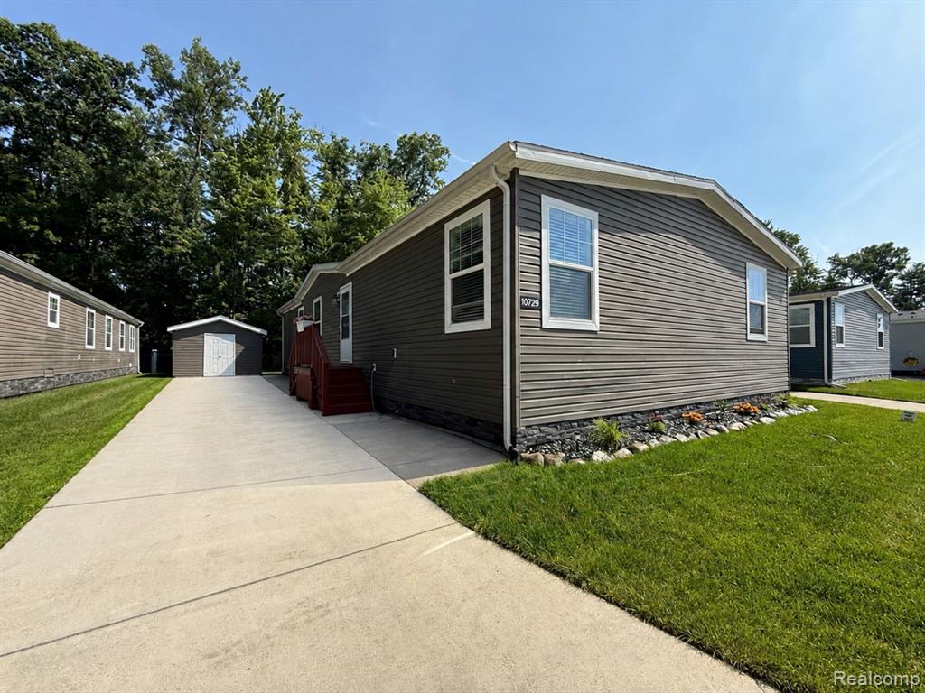 10729 EDWARDS Lane, Willis, MI 48191