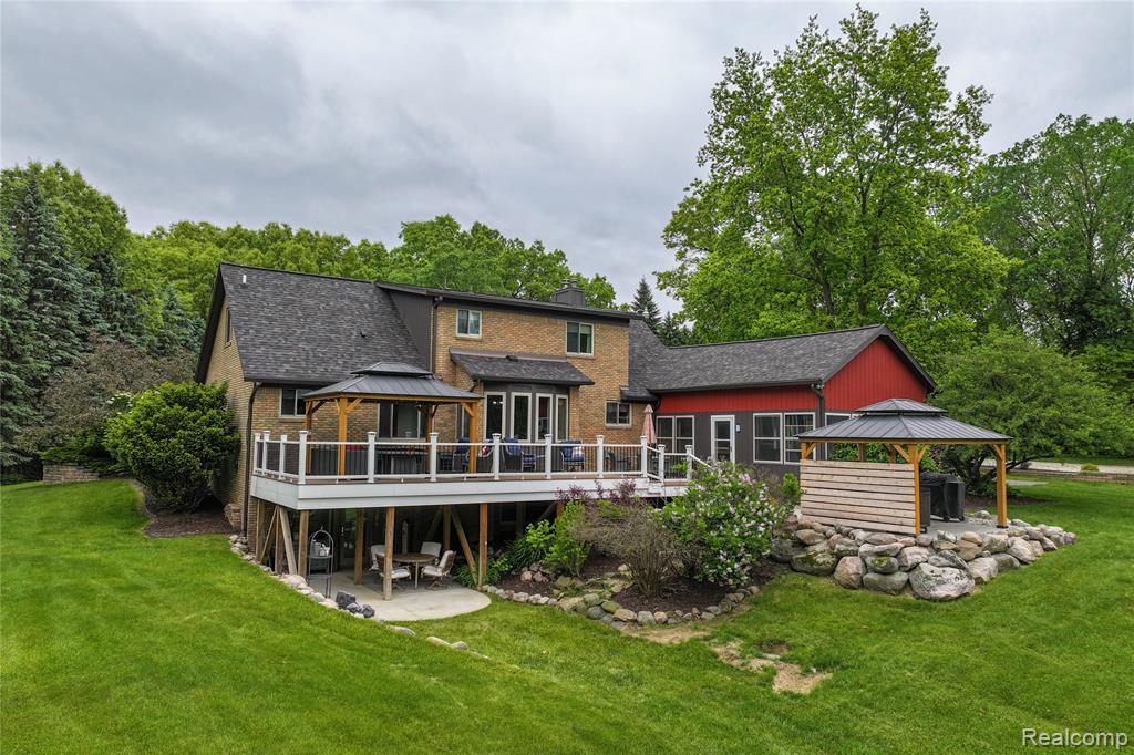 490 Rolling Oaks Drive, Howell, MI 48843 — Photo 4