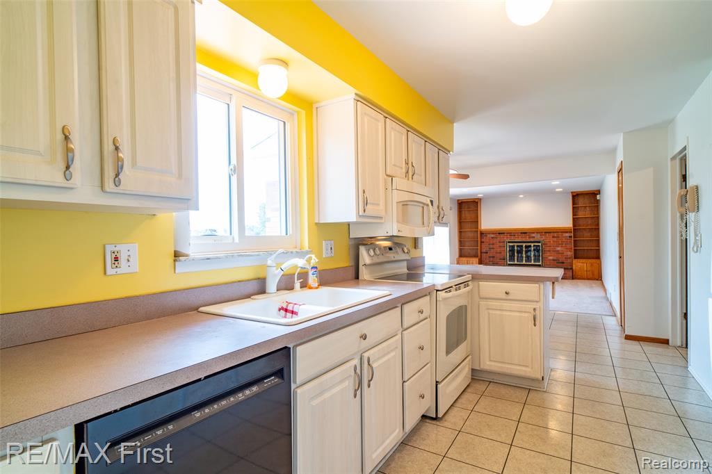 8506 Orchardview Drive, Washington, MI 48095 — Photo 21
