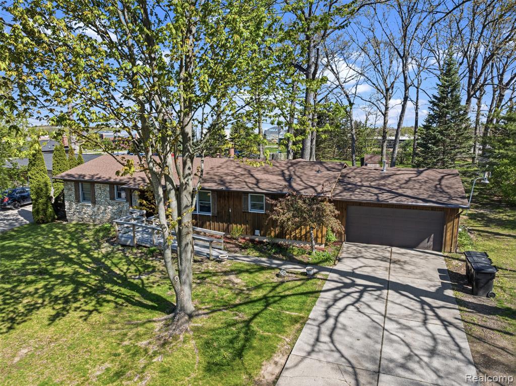 4191 McCandlish Road, Grand Blanc, MI 48439 — Photo 2