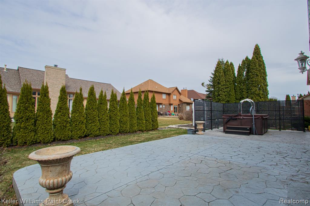 4831 Homestead Drive, Sterling Heights, MI 48314 — Photo 49