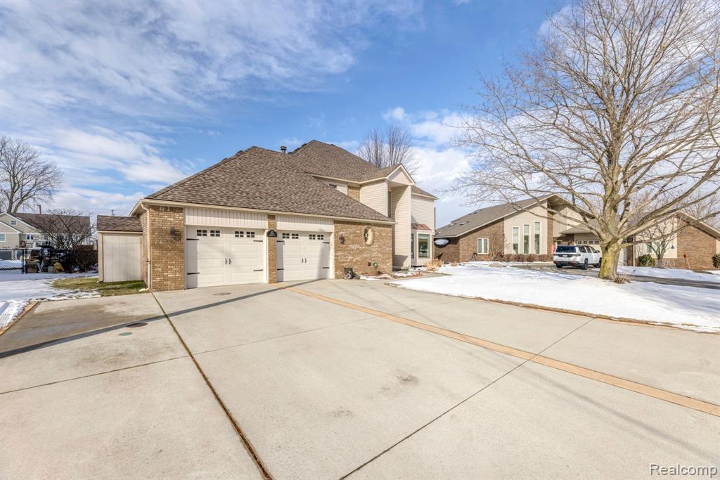 7374 FLAMINGO Street, Clay, MI 48001 — Photo 46