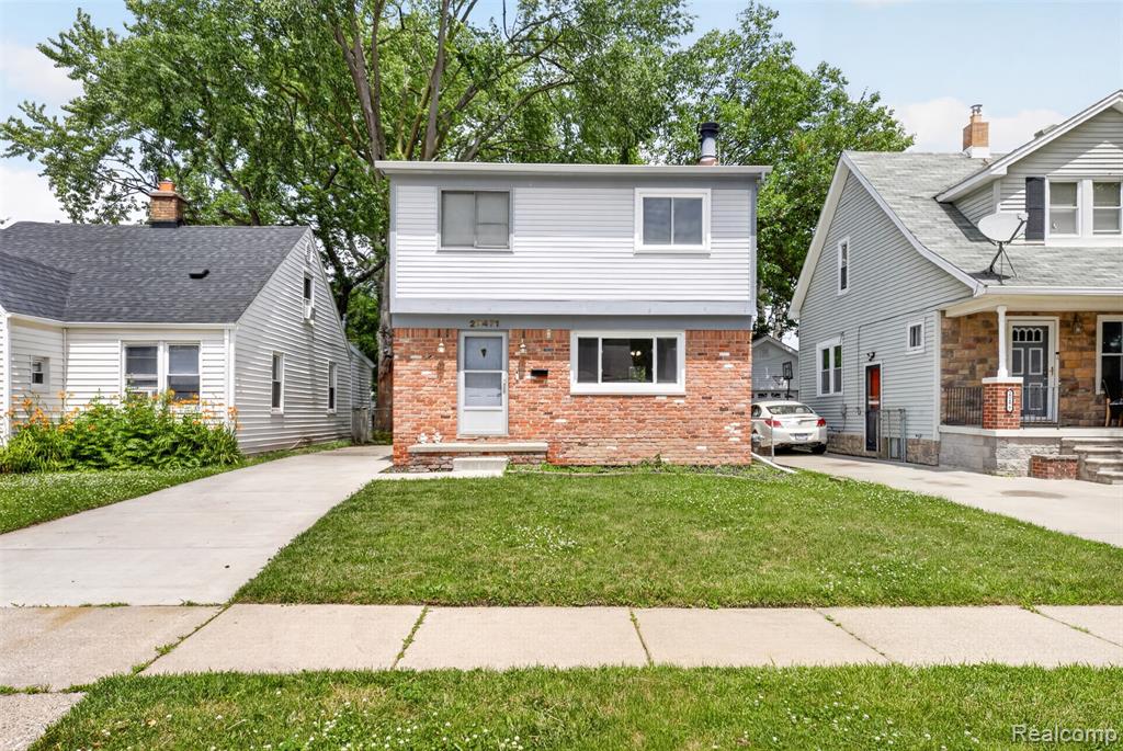 20471 Hollywood Street, Harper Woods, MI 48225