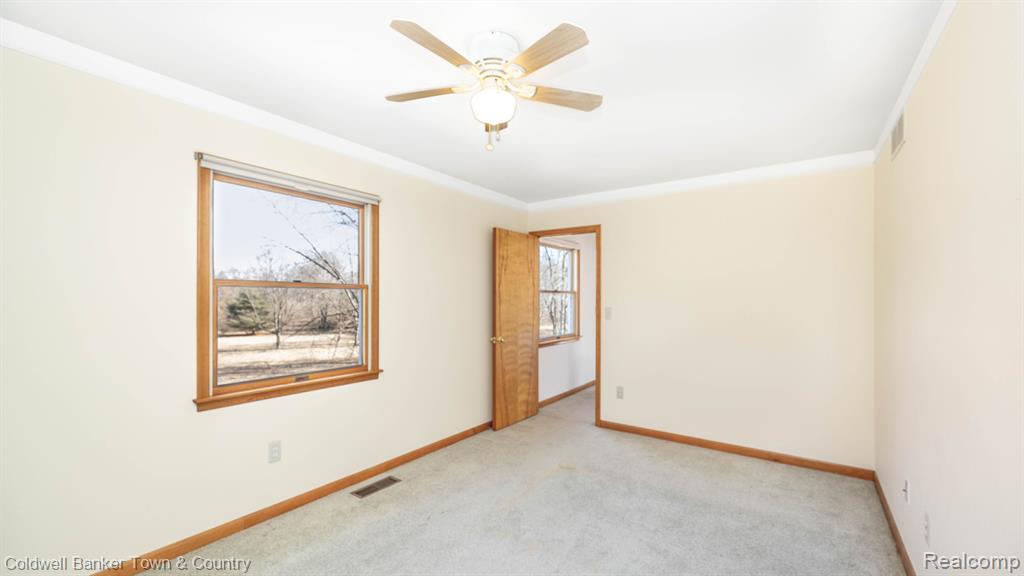 5427 OAK GROVE Road, Howell, MI 48855 — Photo 40