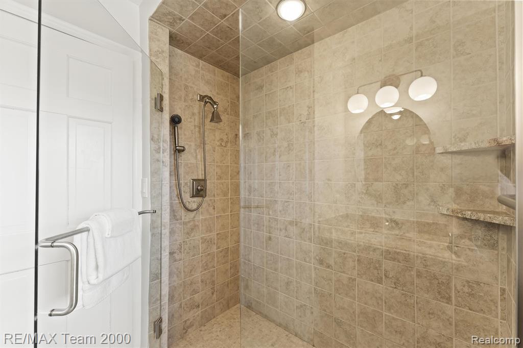 22624 Rio Vista Street, Saint Clair Shores, MI 48081 — Photo 27